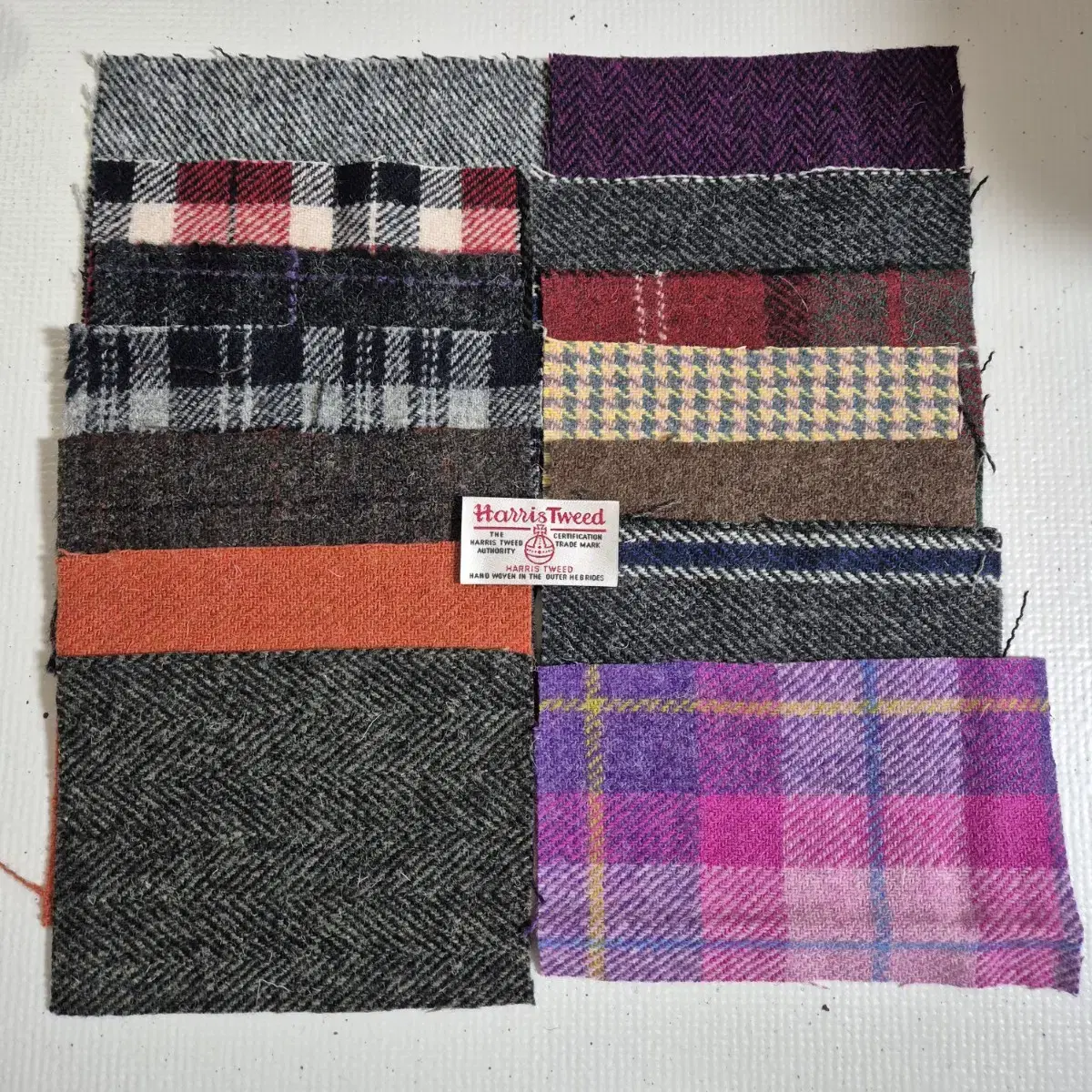 Harris tweed 해리스 트위드 미니 원단 브랜드택